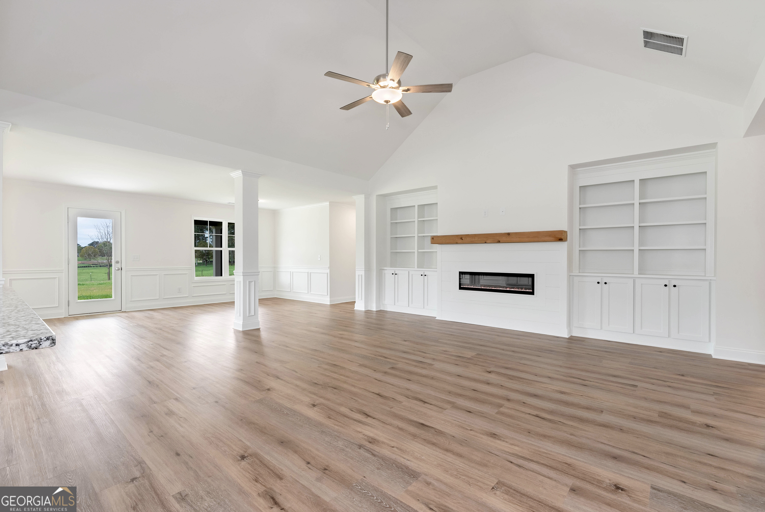 406 Myles Way Property Photo 16