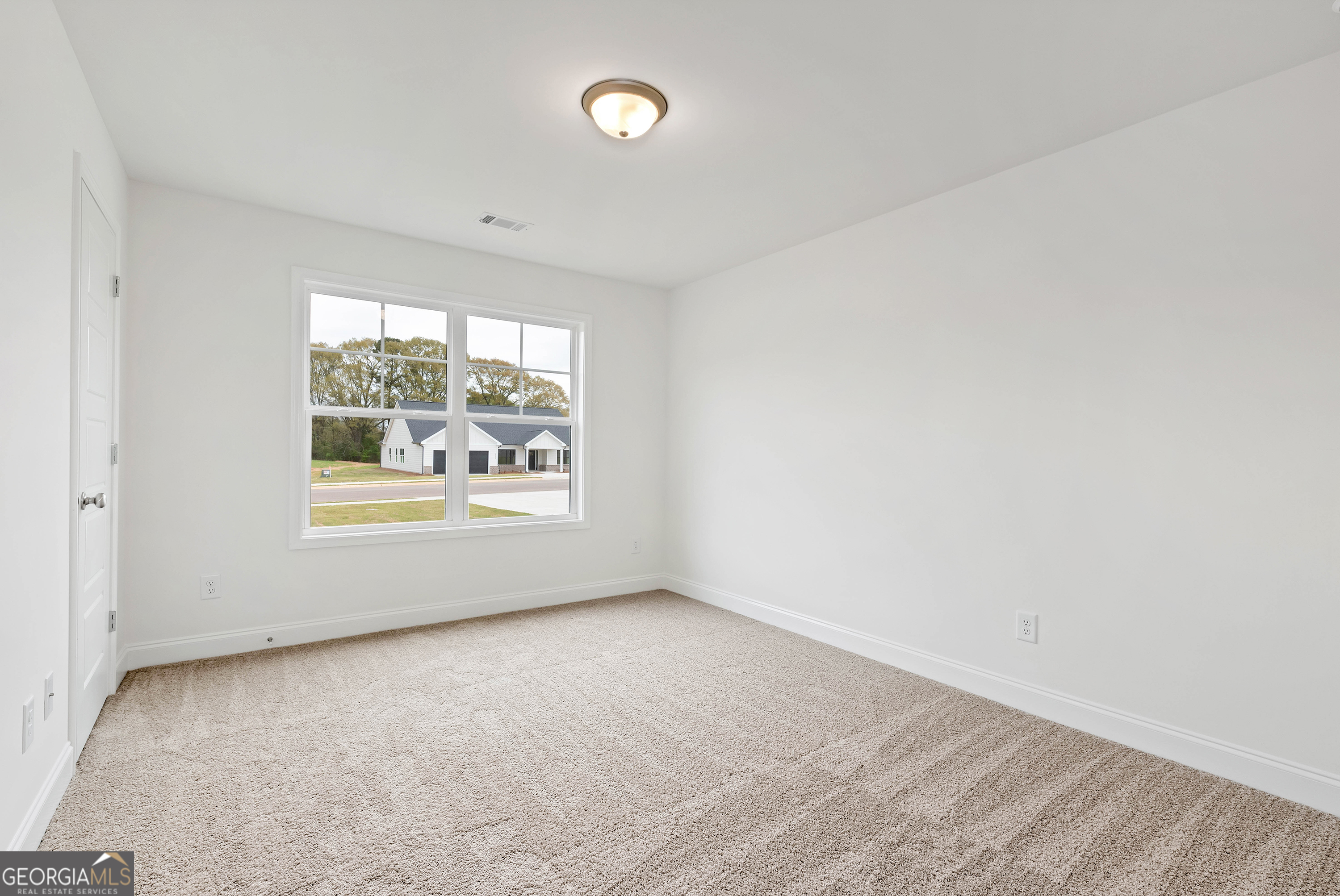 406 Myles Way Property Photo 32