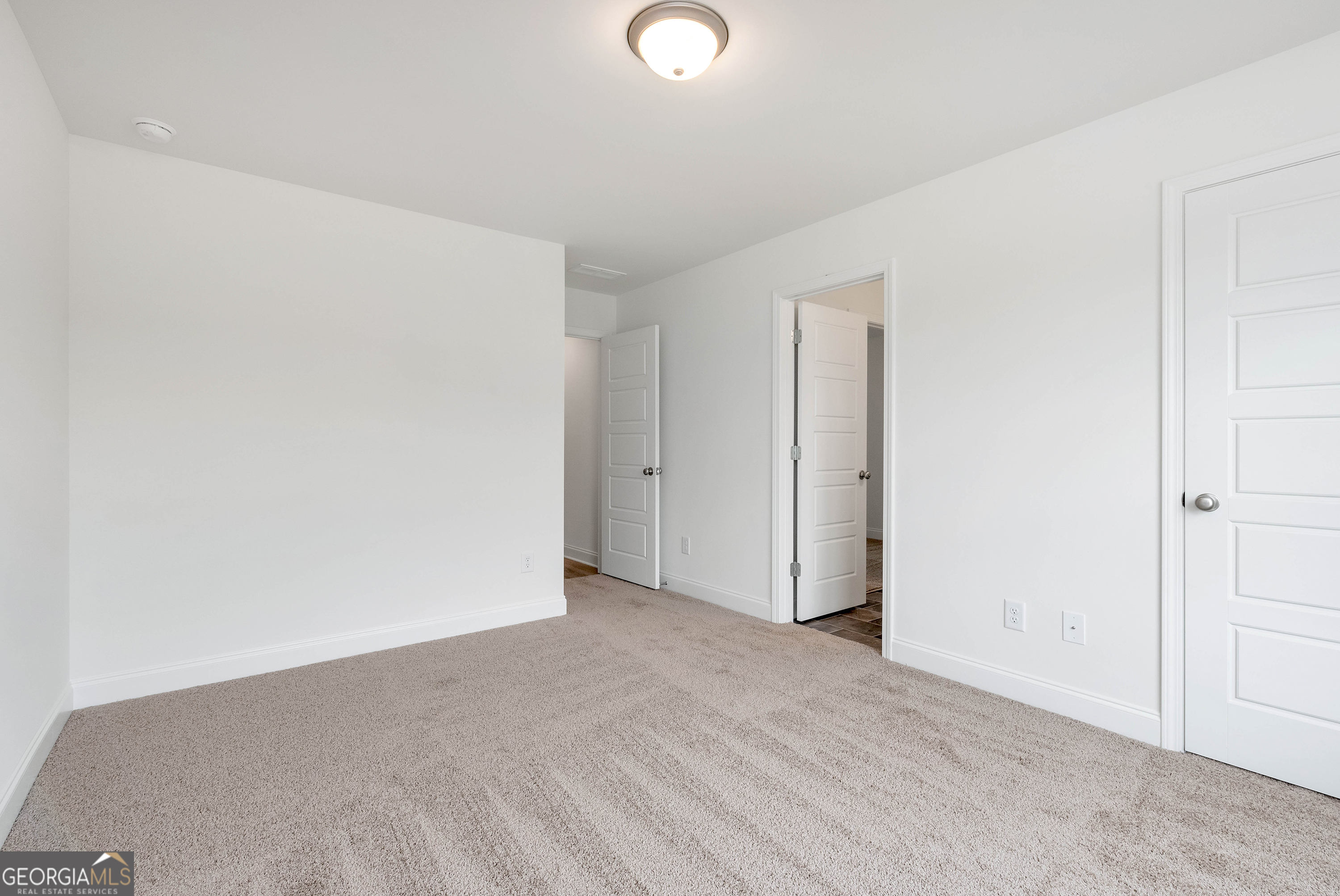 406 Myles Way Property Photo 33