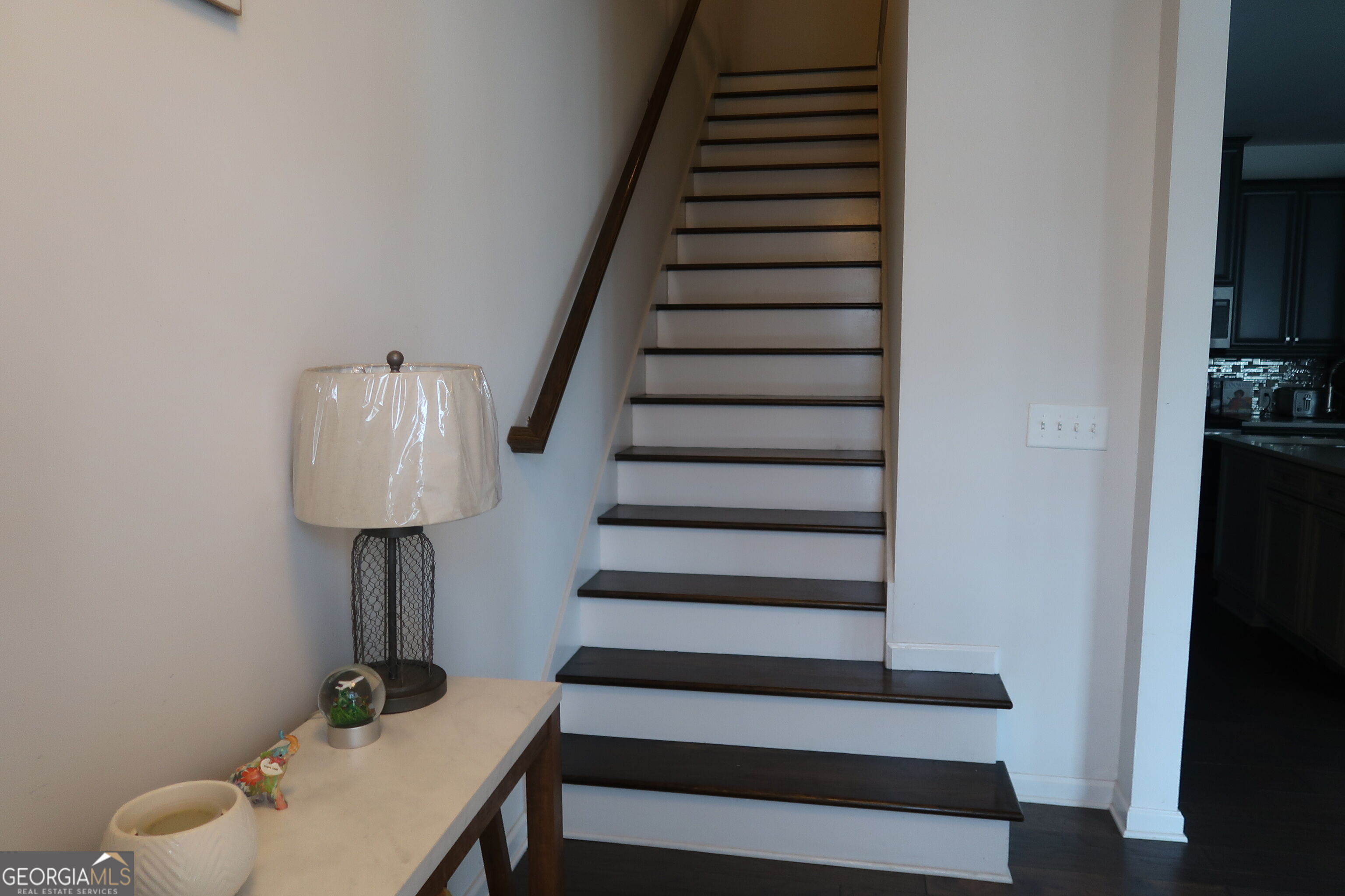 5740 Radford Loop Property Photo 6