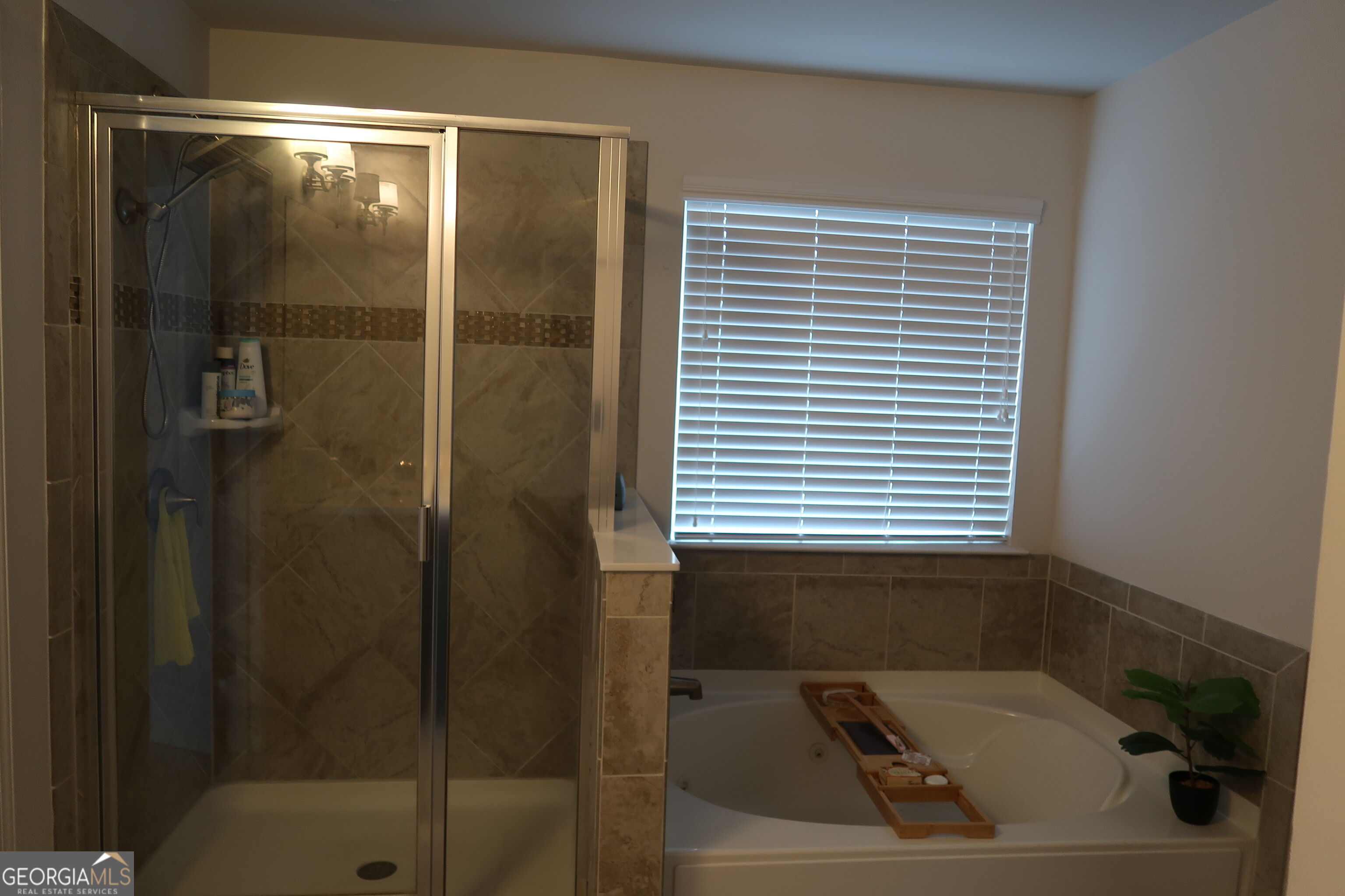 5740 Radford Loop Property Photo 17
