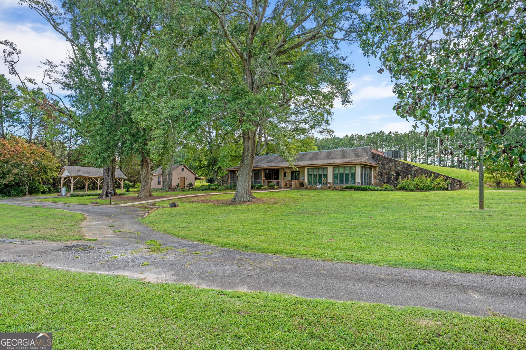 818 Mccrary Road Property Photo 8