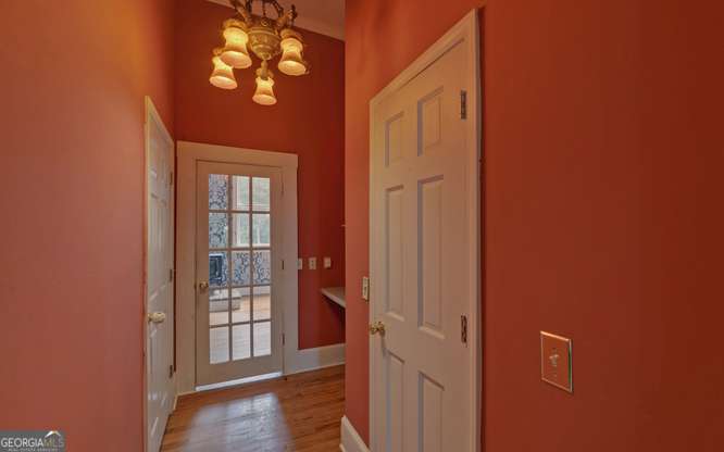 330 River Road Property Photo 13