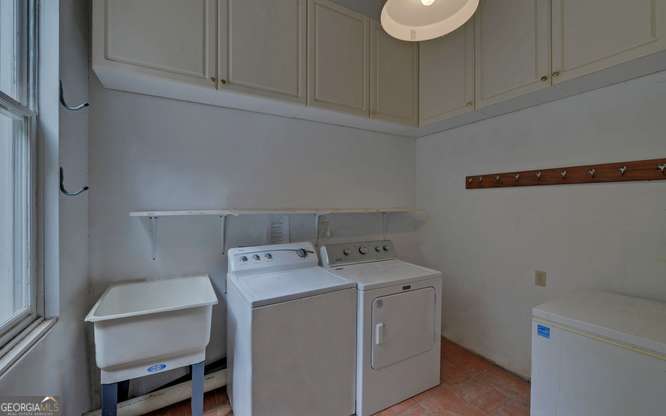 330 River Road Property Photo 14