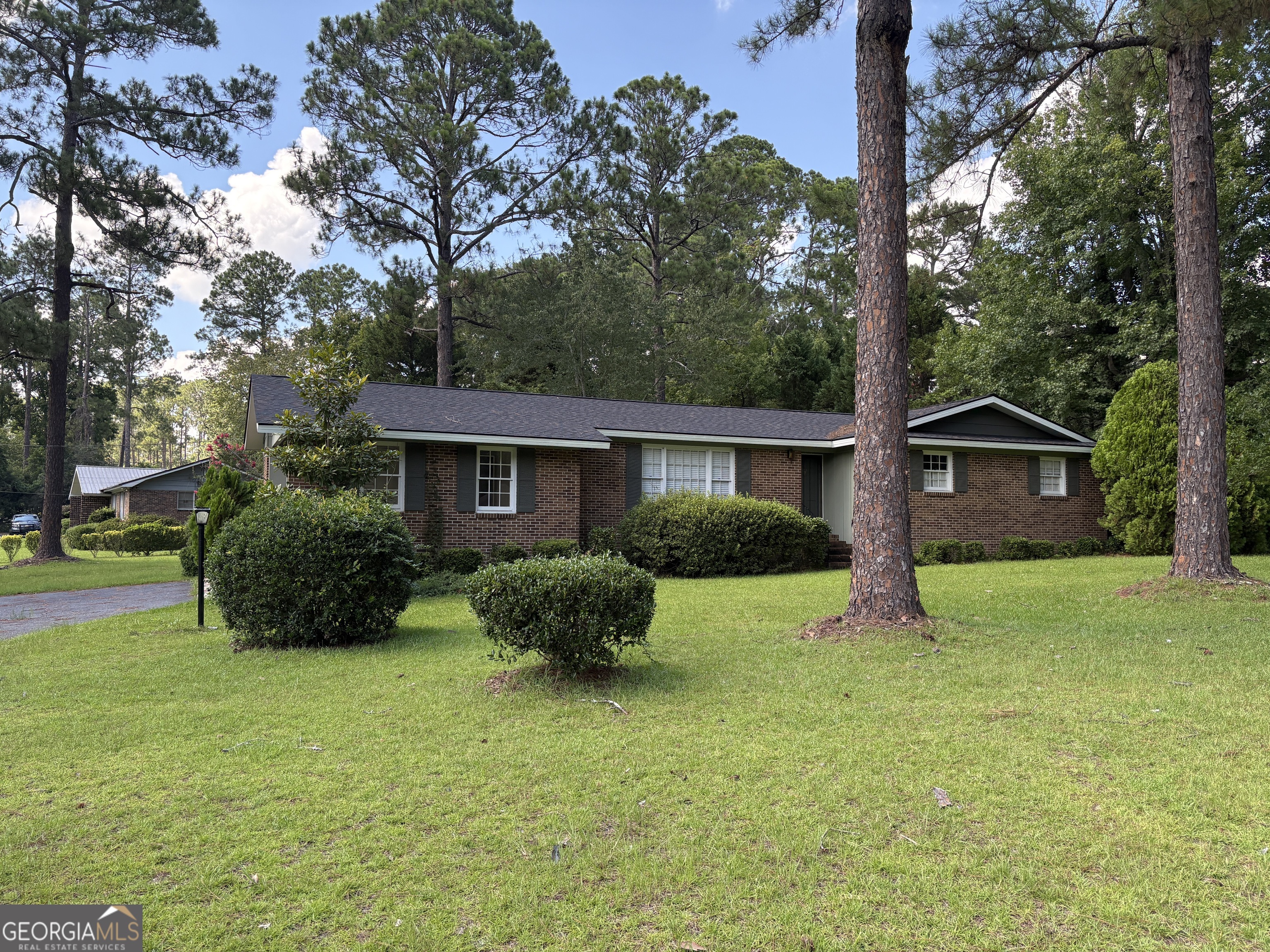 1340 5th Avenue Property Photo 1
