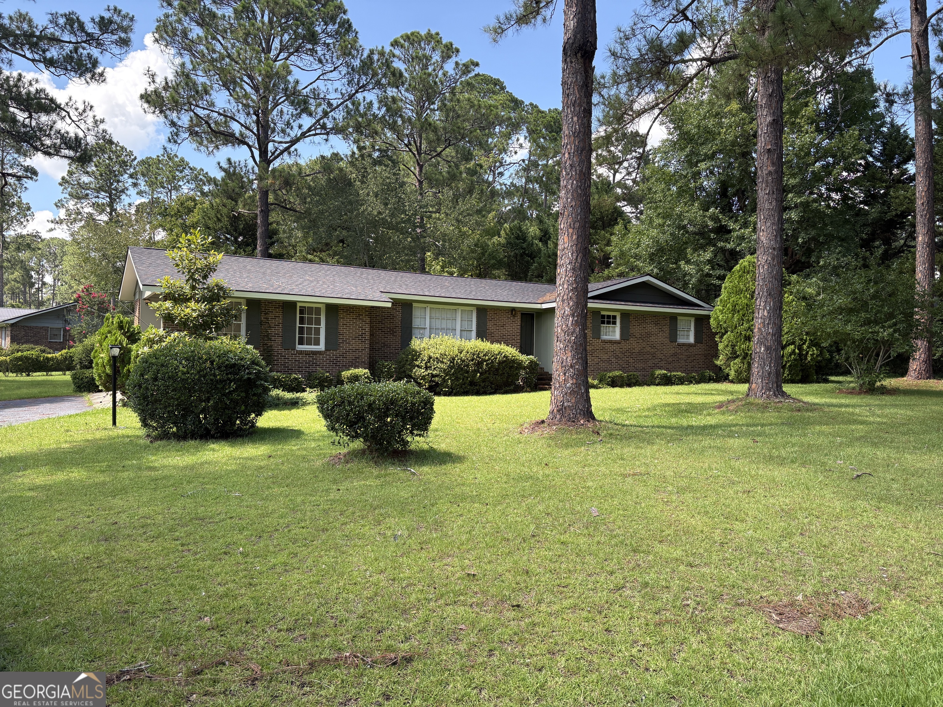 1340 5th Avenue Property Photo 2