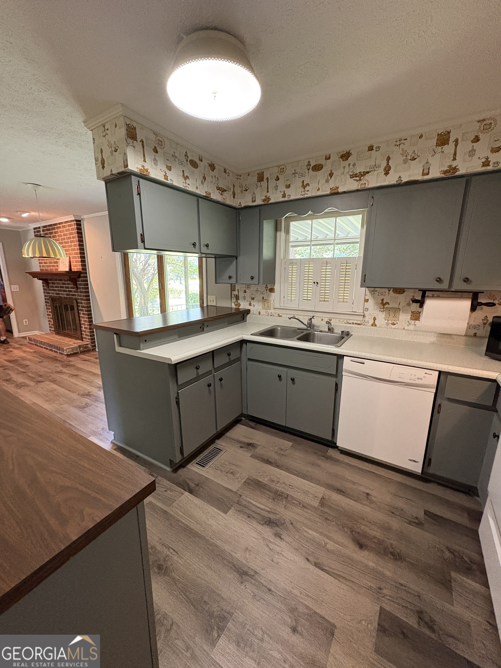 1340 5th Avenue Property Photo 11