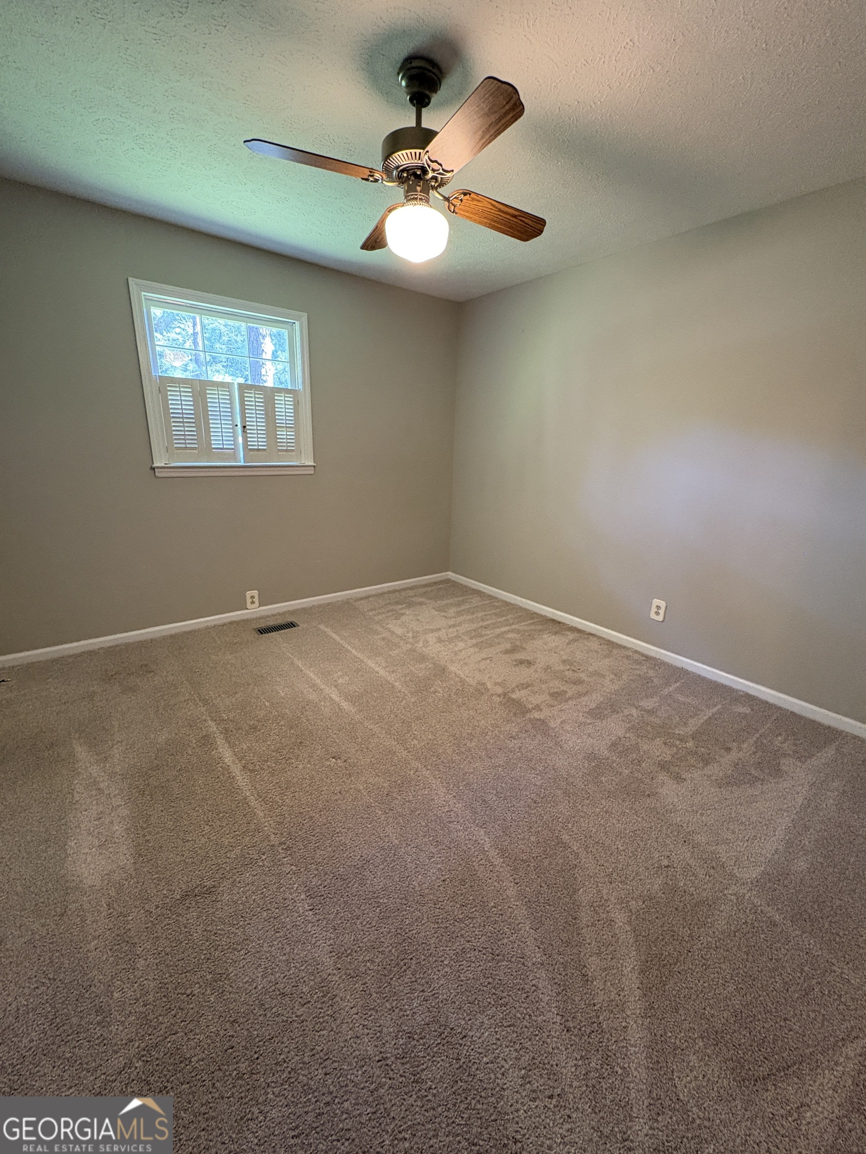 1340 5th Avenue Property Photo 13