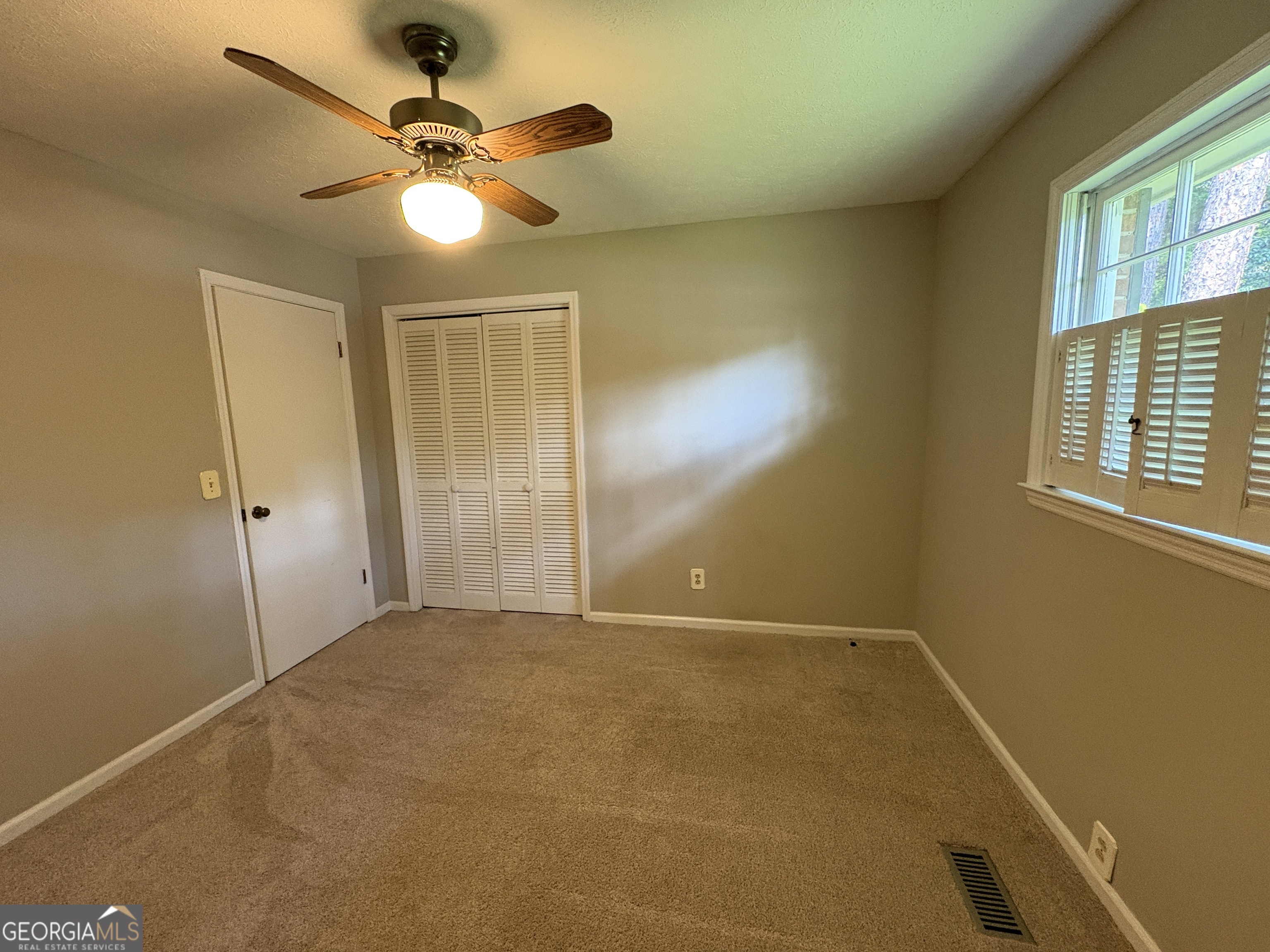 1340 5th Avenue Property Photo 14