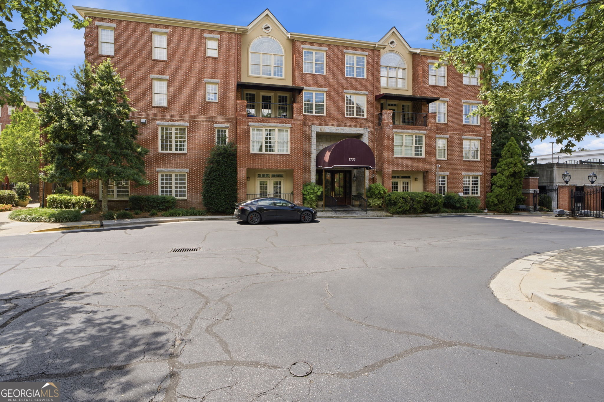 1735 Peachtree Street Ne # 304 Property Photo 1