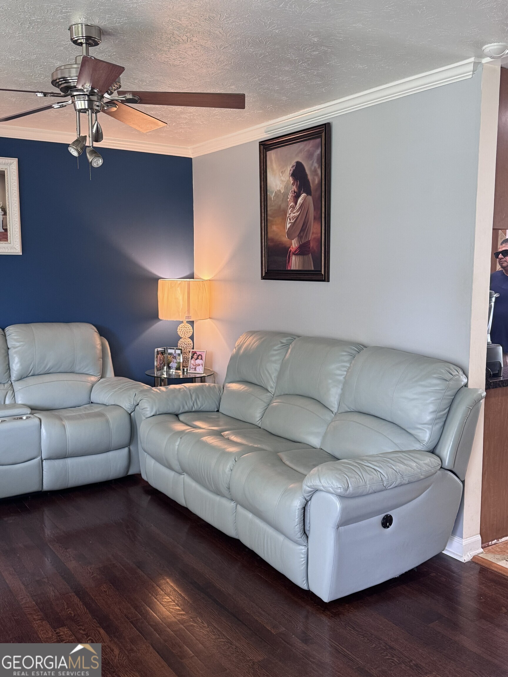 4100 Scott Drive Property Photo 3