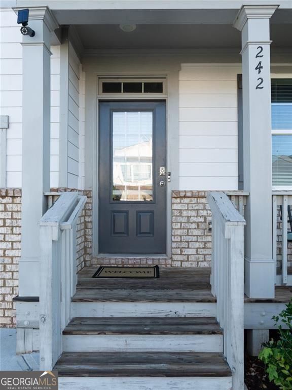 242 Barnwood Lane Property Photo 4