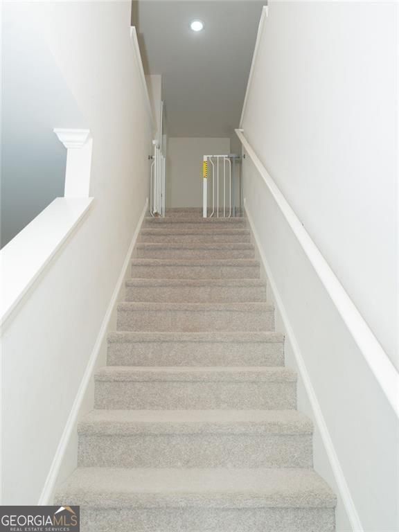 242 Barnwood Lane Property Photo 16