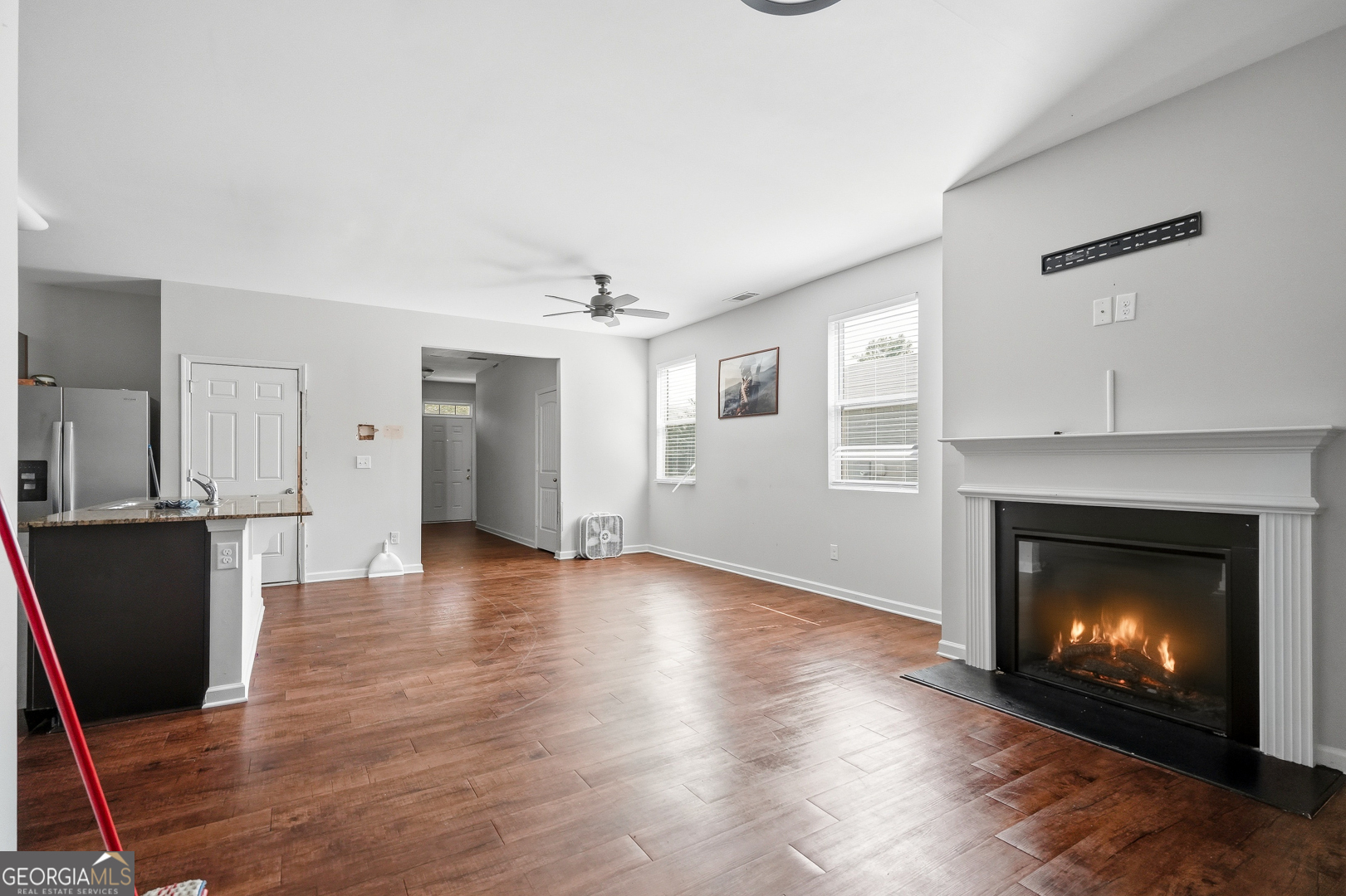 2024 S Sawgrass Drive E Property Photo 9