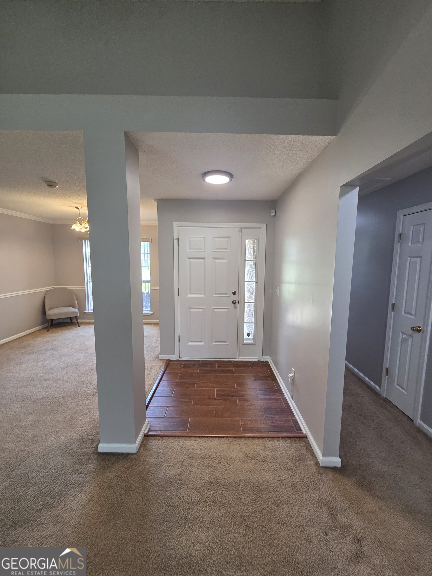 125 Joshua Circle Property Photo 4