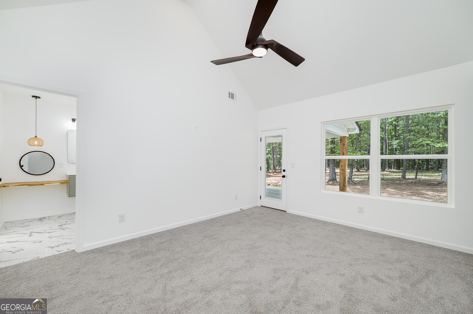 548 Barnesville Road Property Photo 15