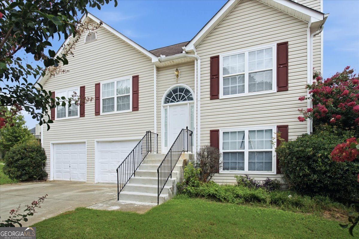 8039 Mustang Lane Property Photo 1