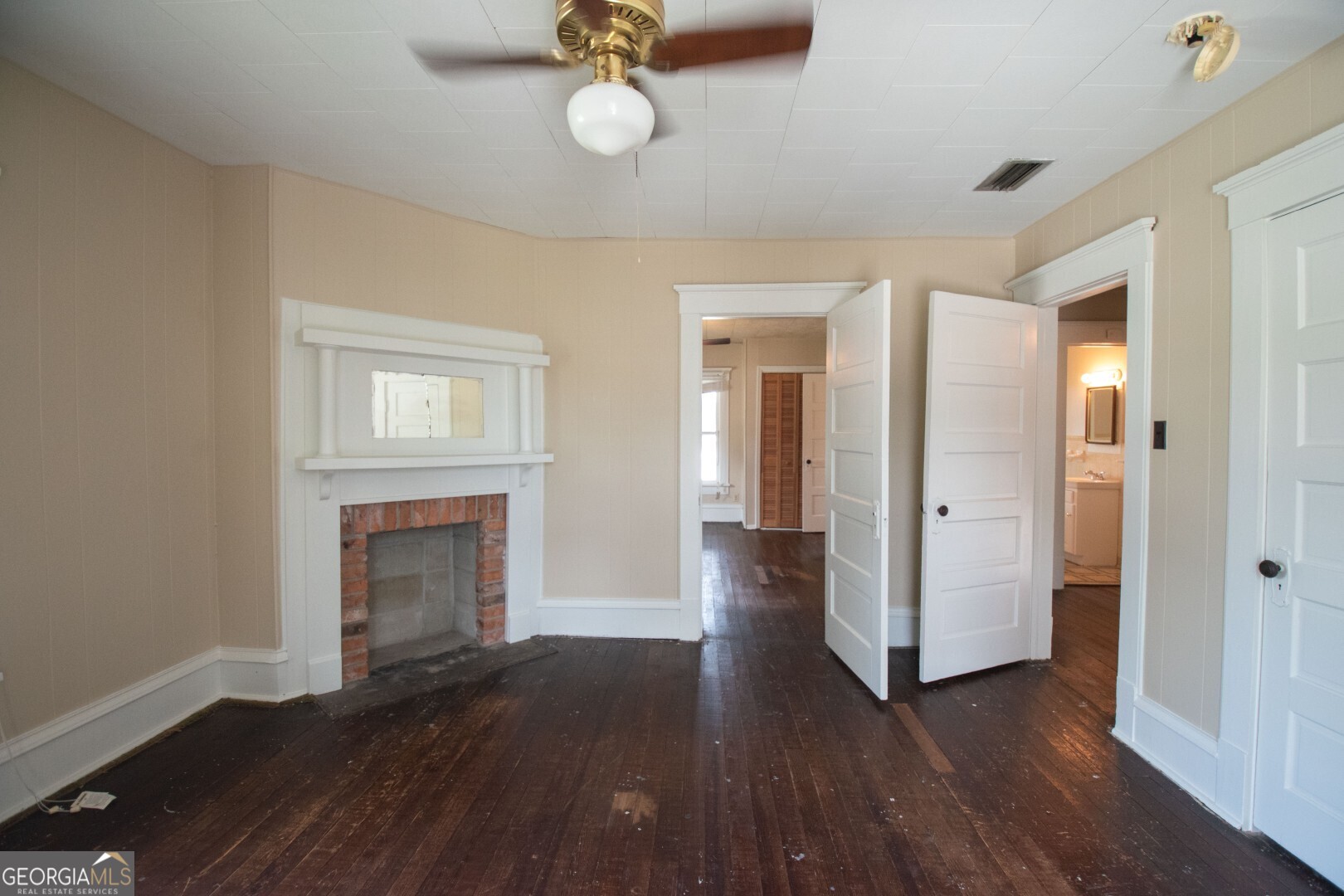 400 First Street Property Photo 18