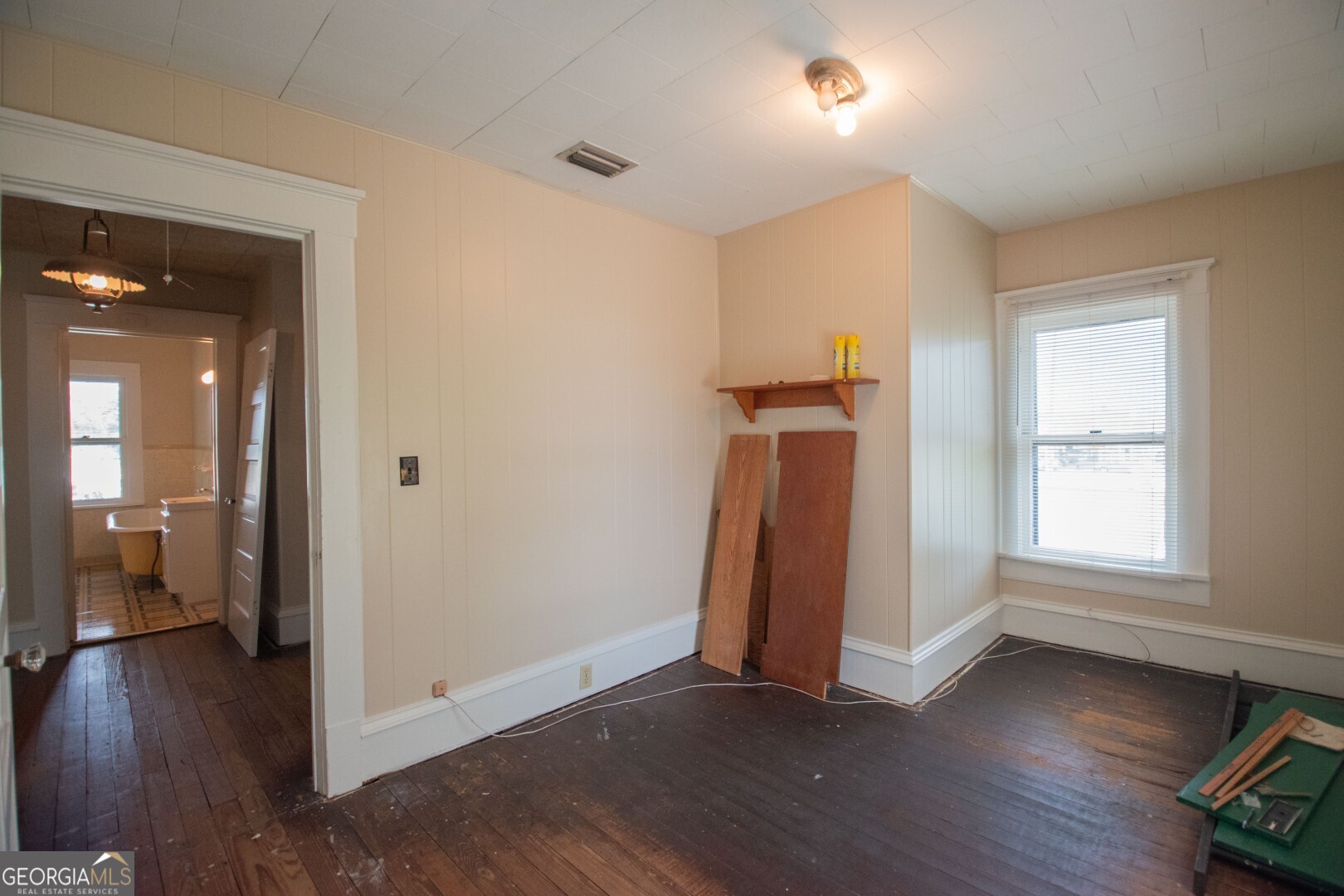 400 First Street Property Photo 24