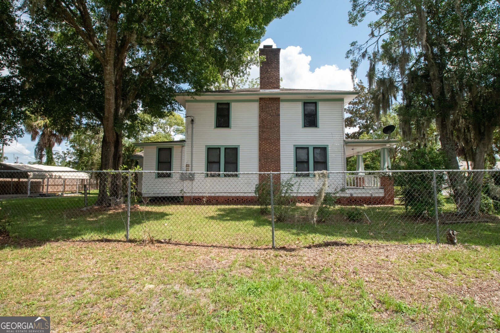 400 First Street Property Photo 27