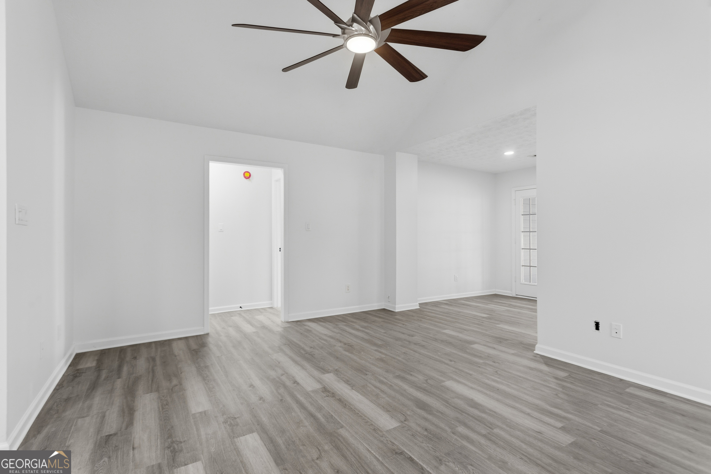 60 Wagon Wheel Trail Property Photo 4