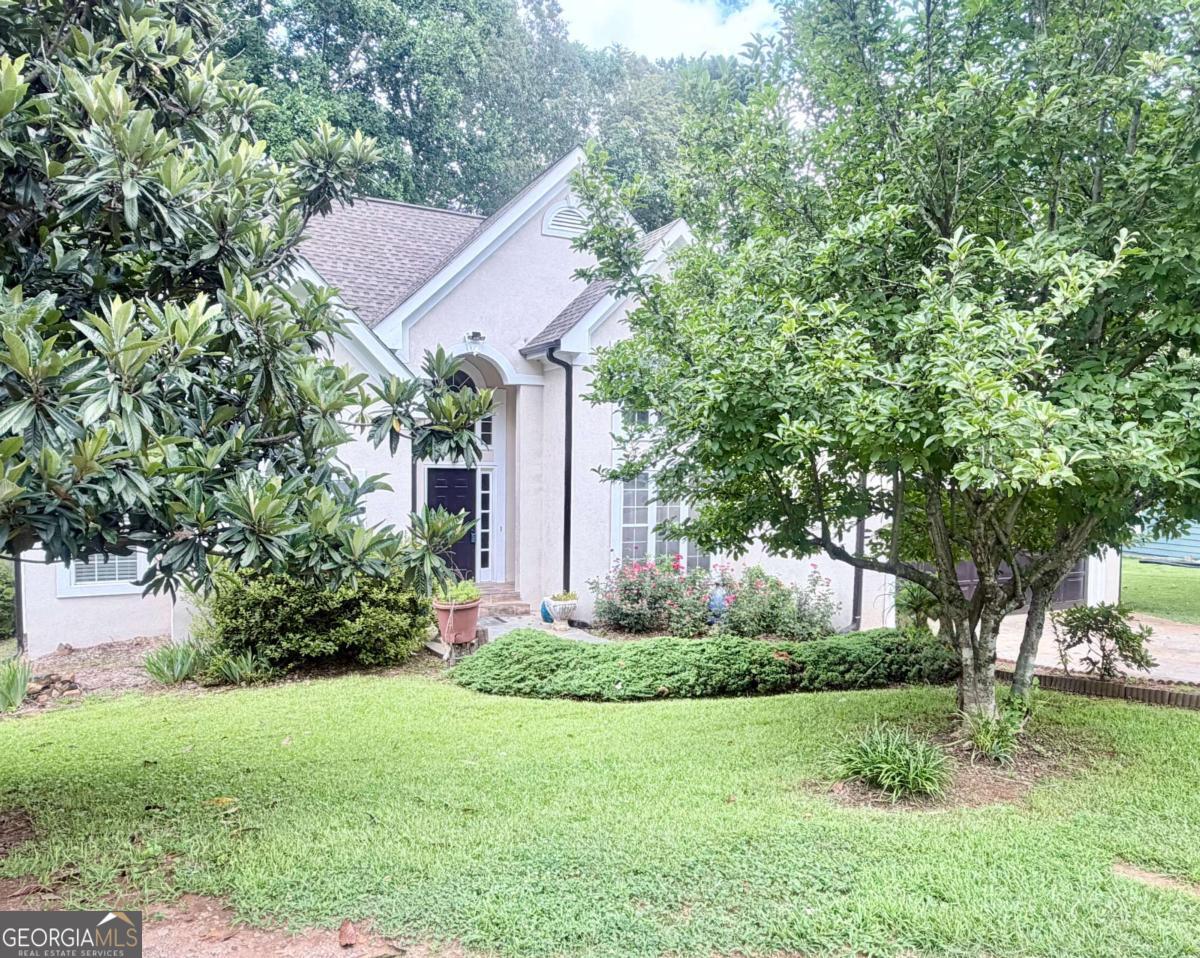 345 WINCHESTER Way Property Photo 1