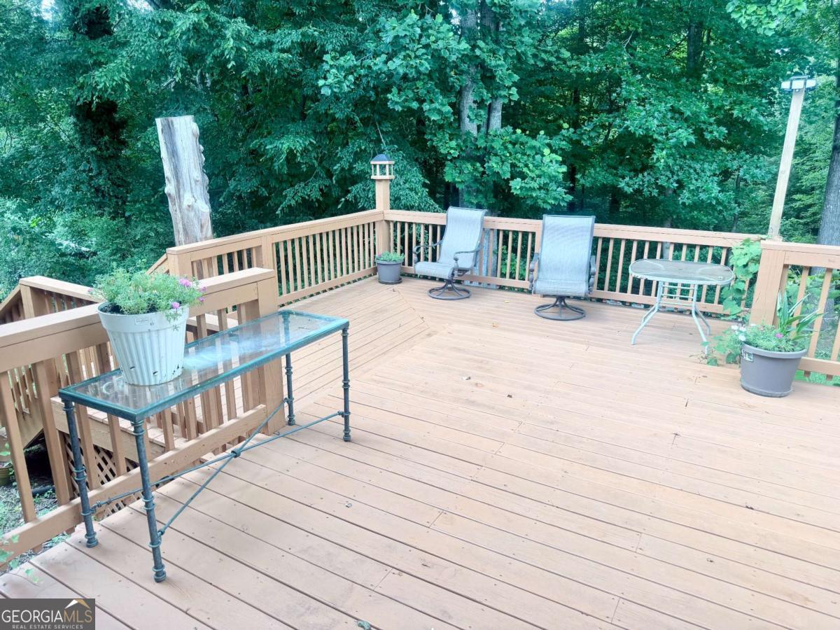 345 Winchester Way Property Photo 11