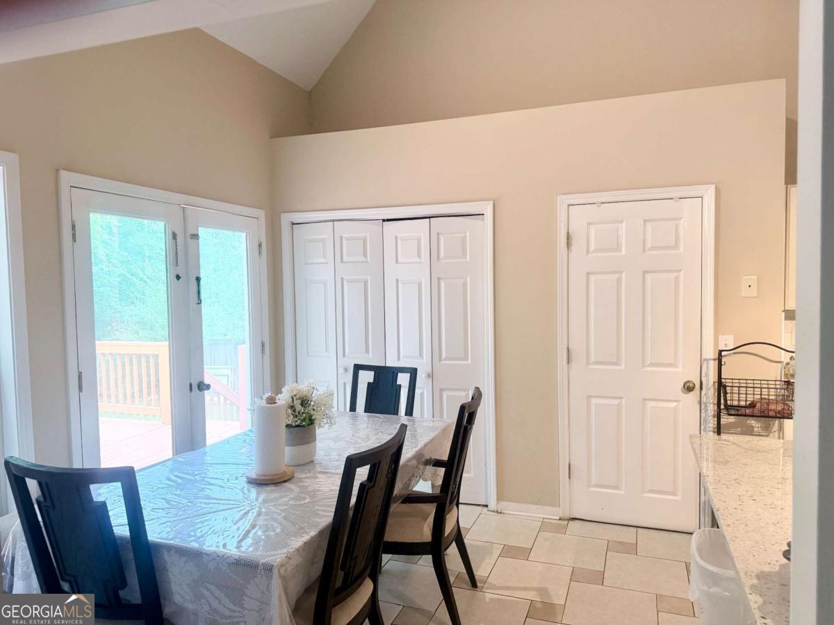 345 Winchester Way Property Photo 15