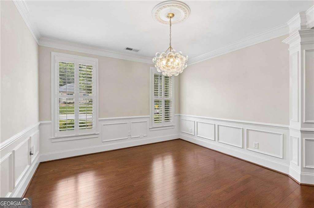 2020 Anderson Drive Se Property Photo 8