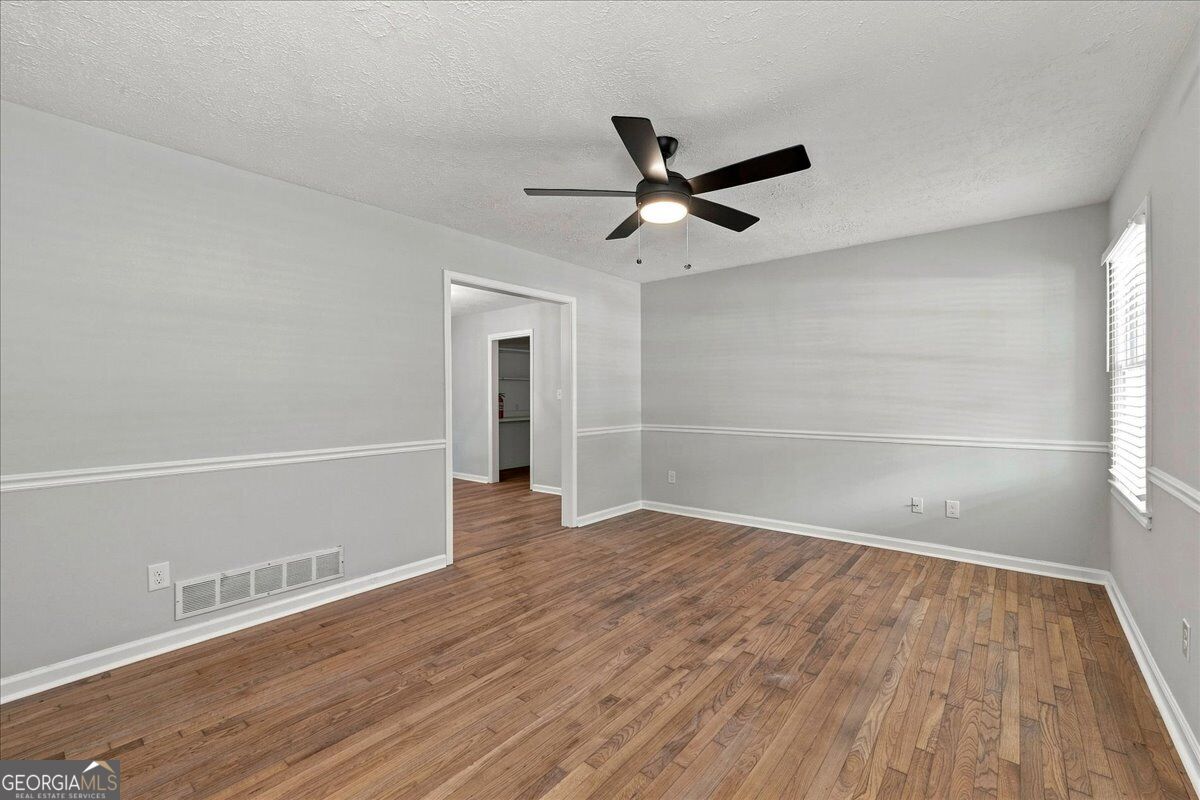 7102 Doncaster Road Property Photo 5