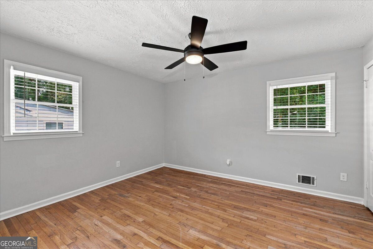 7102 Doncaster Road Property Photo 20