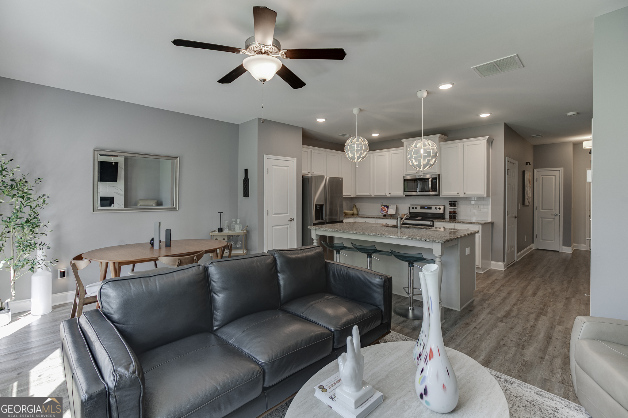 124 Greenview Court Property Photo 16