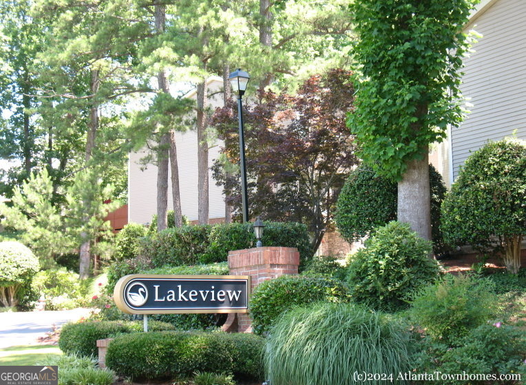 60 Basswood Circle Property Photo 1