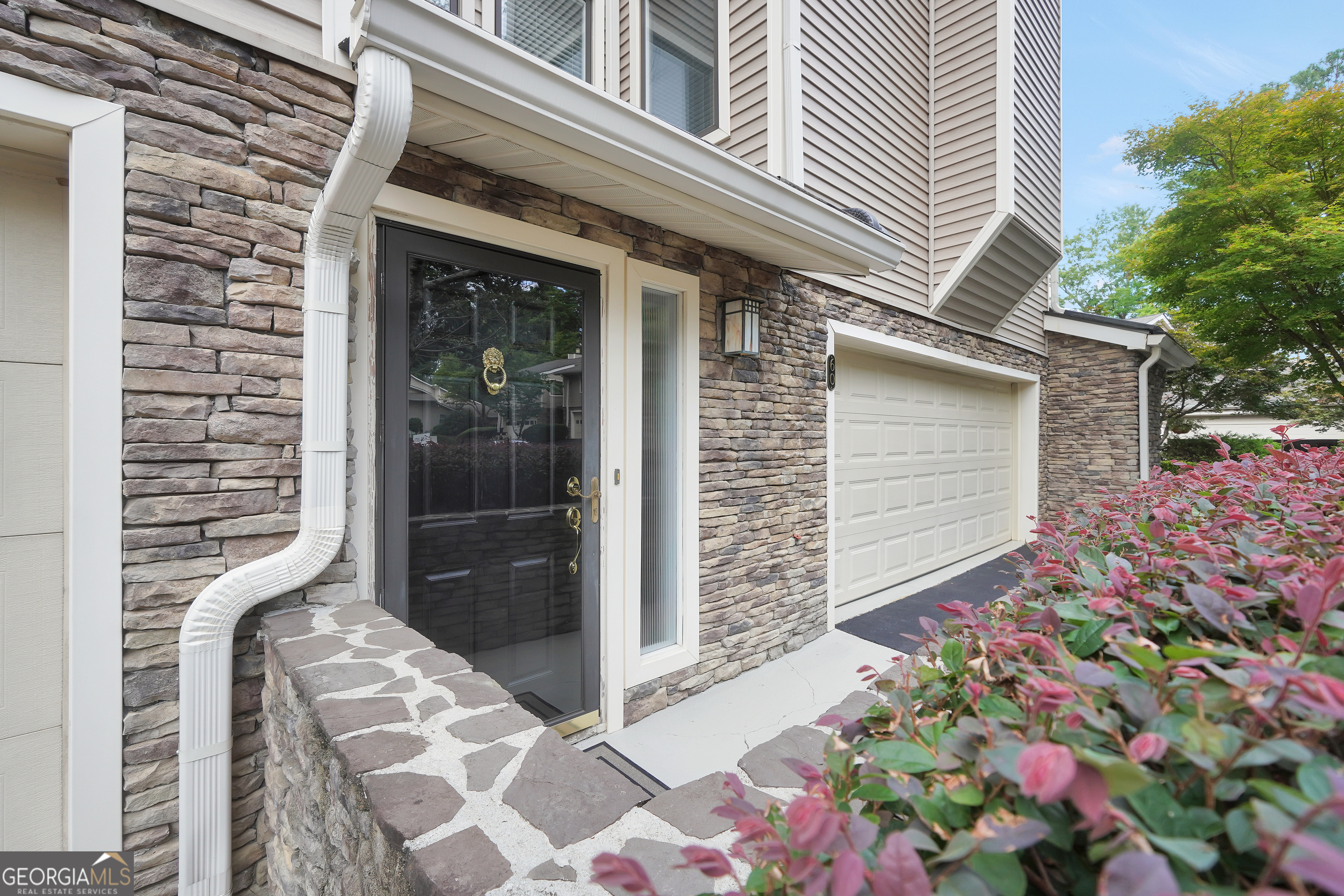 60 Basswood Circle Property Photo 8