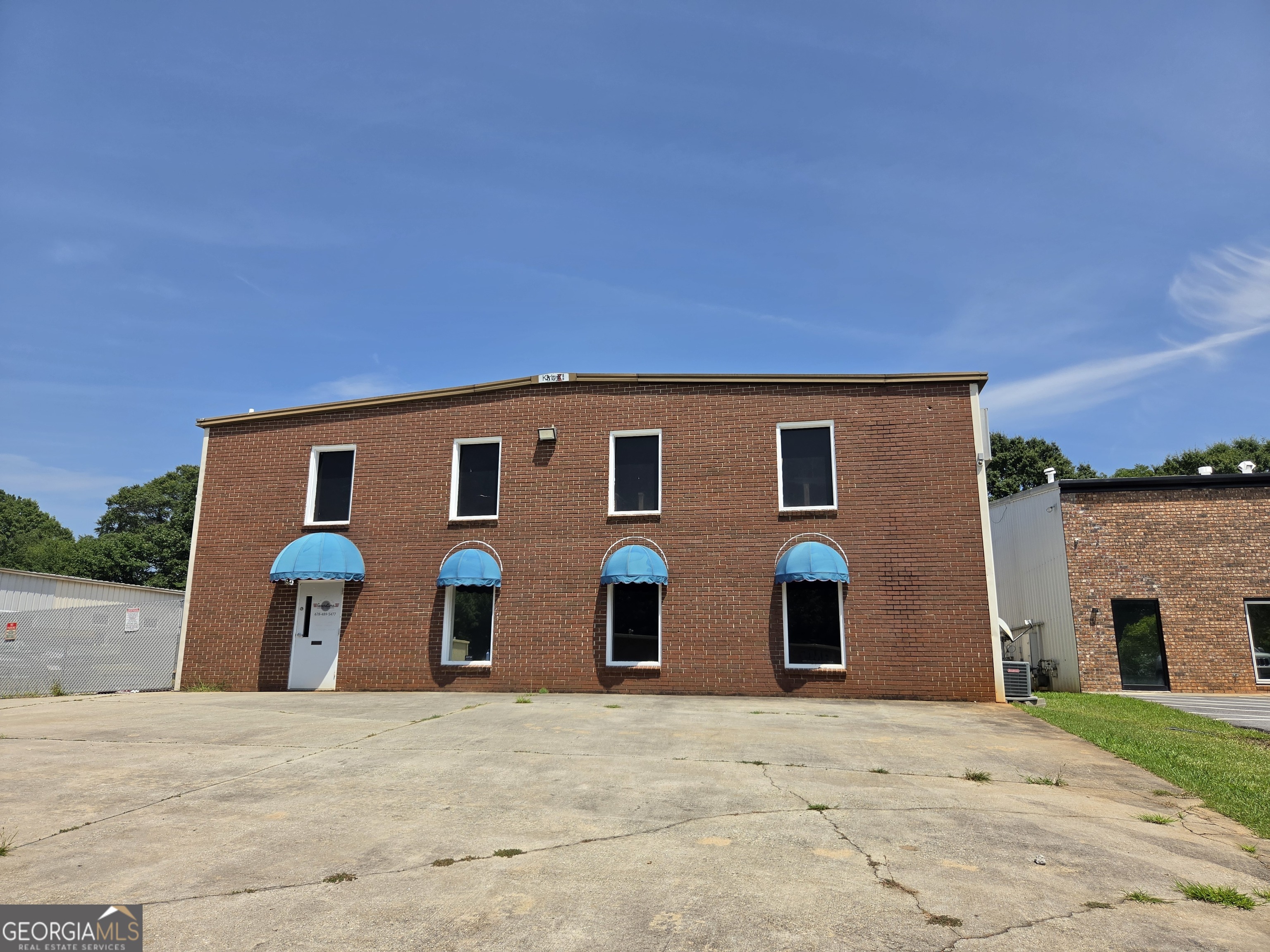 155 Industrial Way Property Photo 1