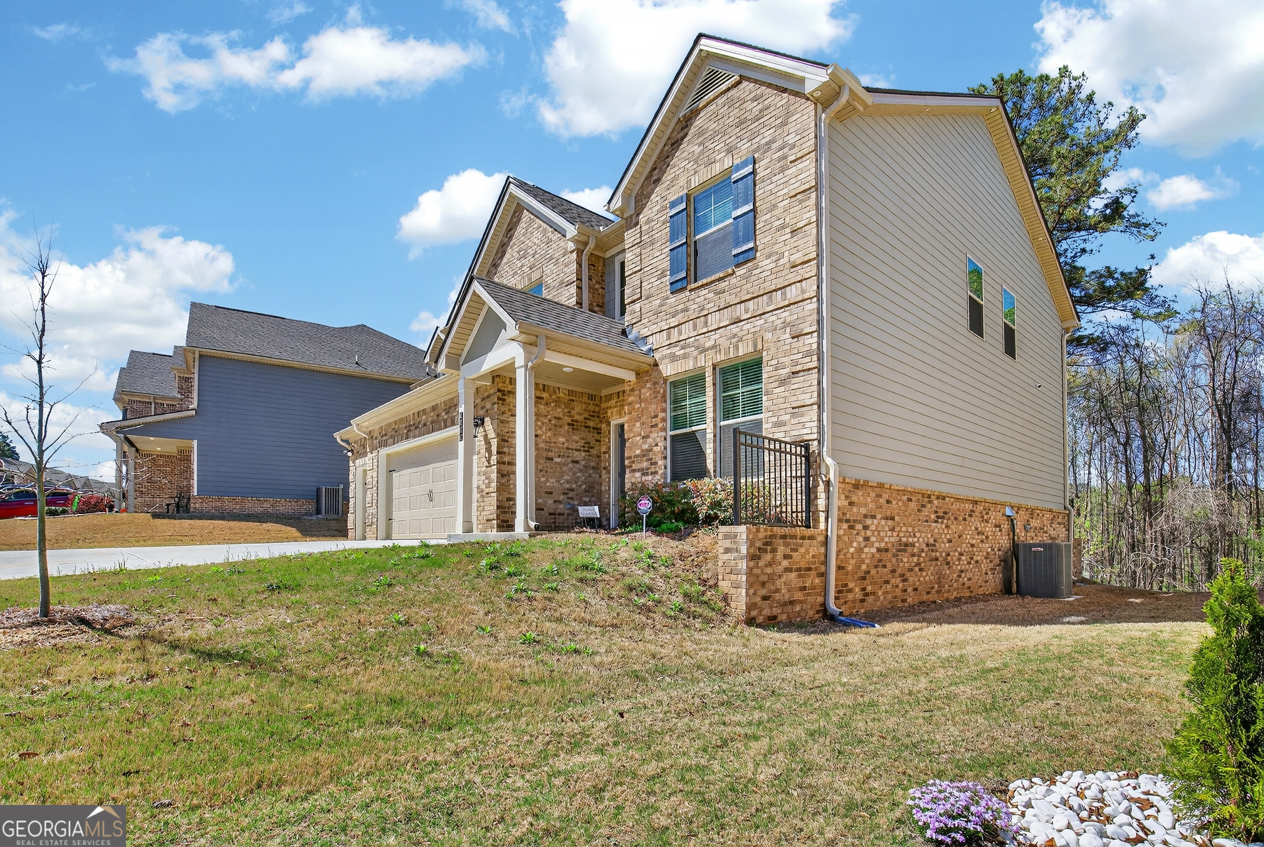 4890 Sultana Way Property Photo 4