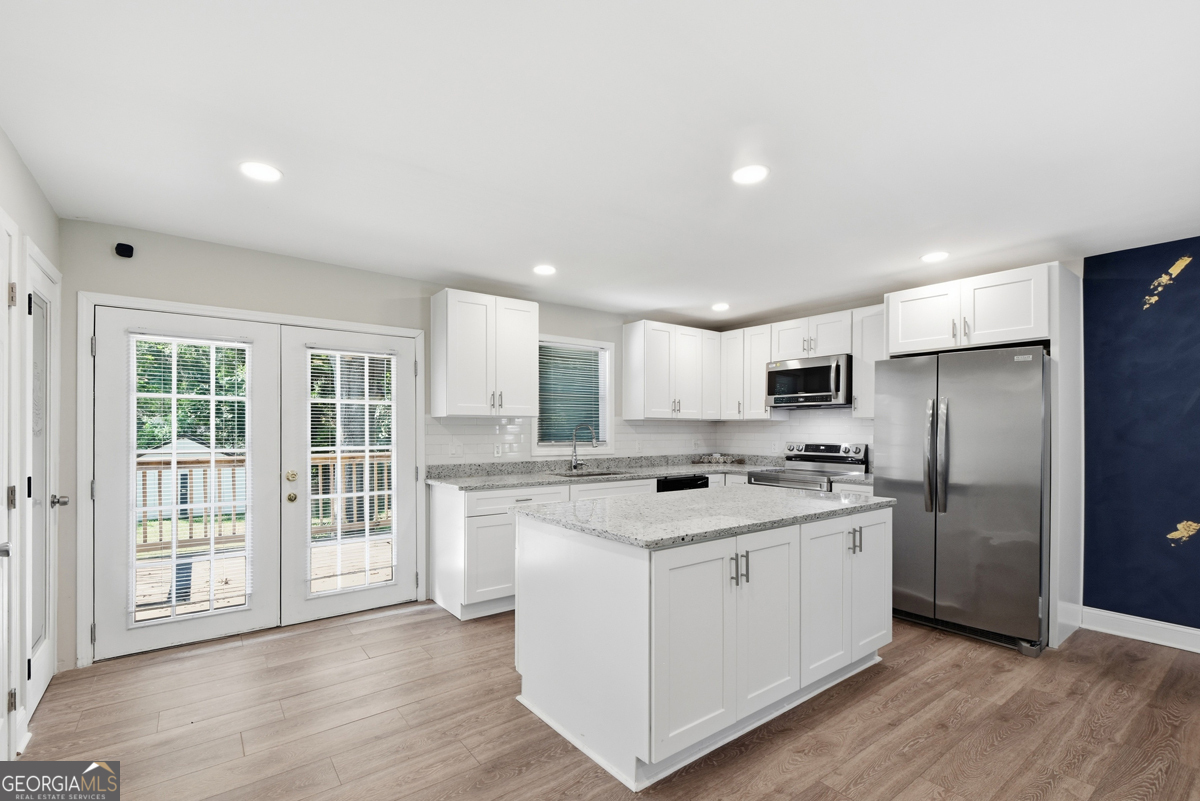 2805 Long Way Property Photo 17
