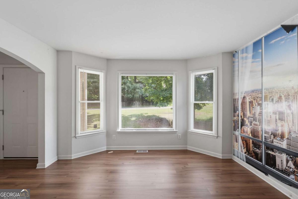 6426 Ivey Chase Se Property Photo 3