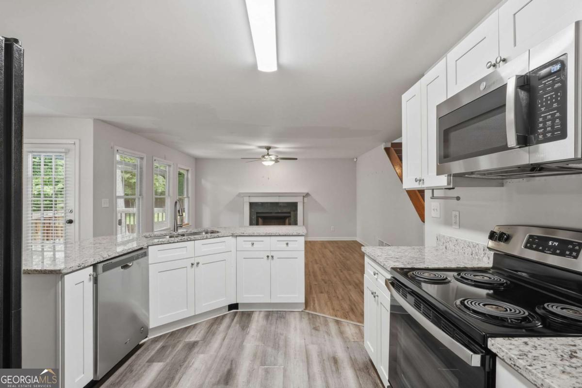 6426 Ivey Chase Se Property Photo 10