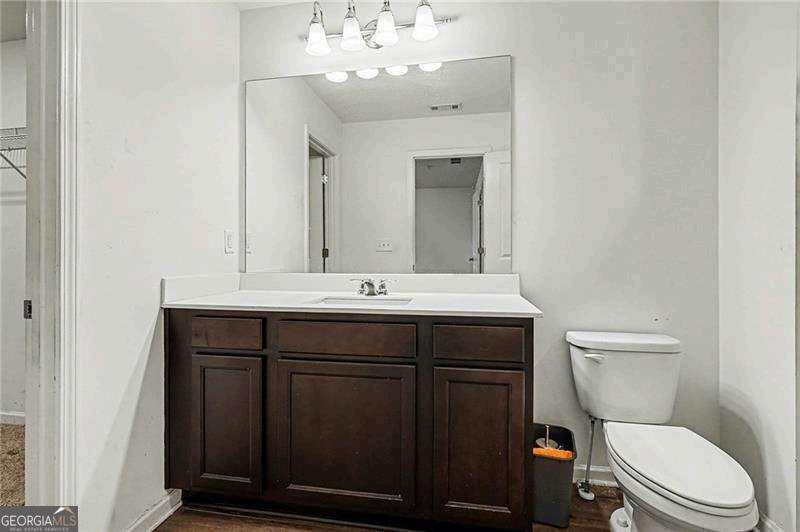 2040 Wildflower Way Property Photo 22