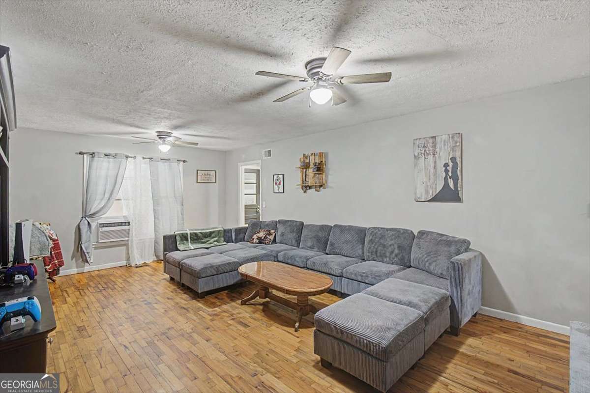 3 Hammond Drive Sw Property Photo 5