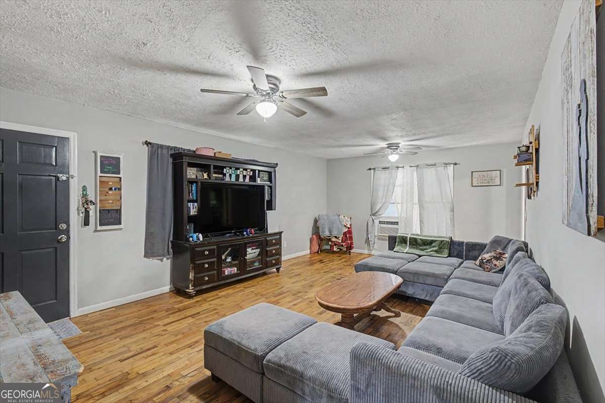 3 Hammond Drive Sw Property Photo 6