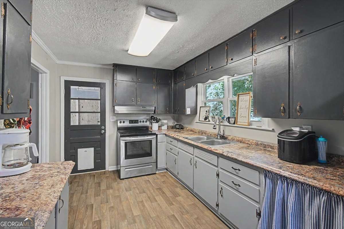3 Hammond Drive Sw Property Photo 10