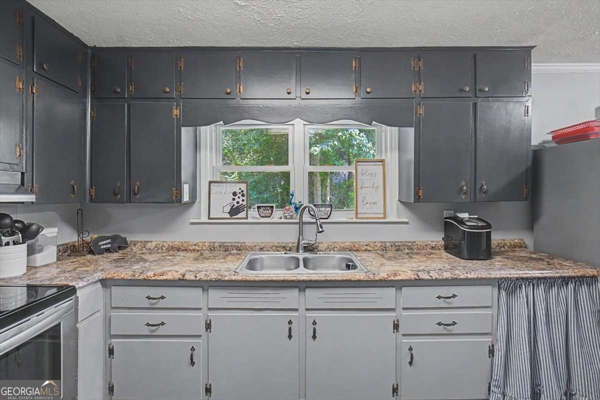 3 Hammond Drive Sw Property Photo 12