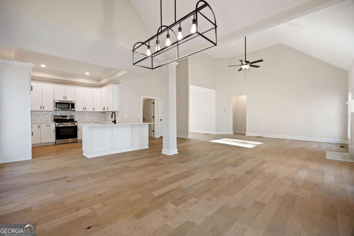 360 Ansley Drive Property Photo 10