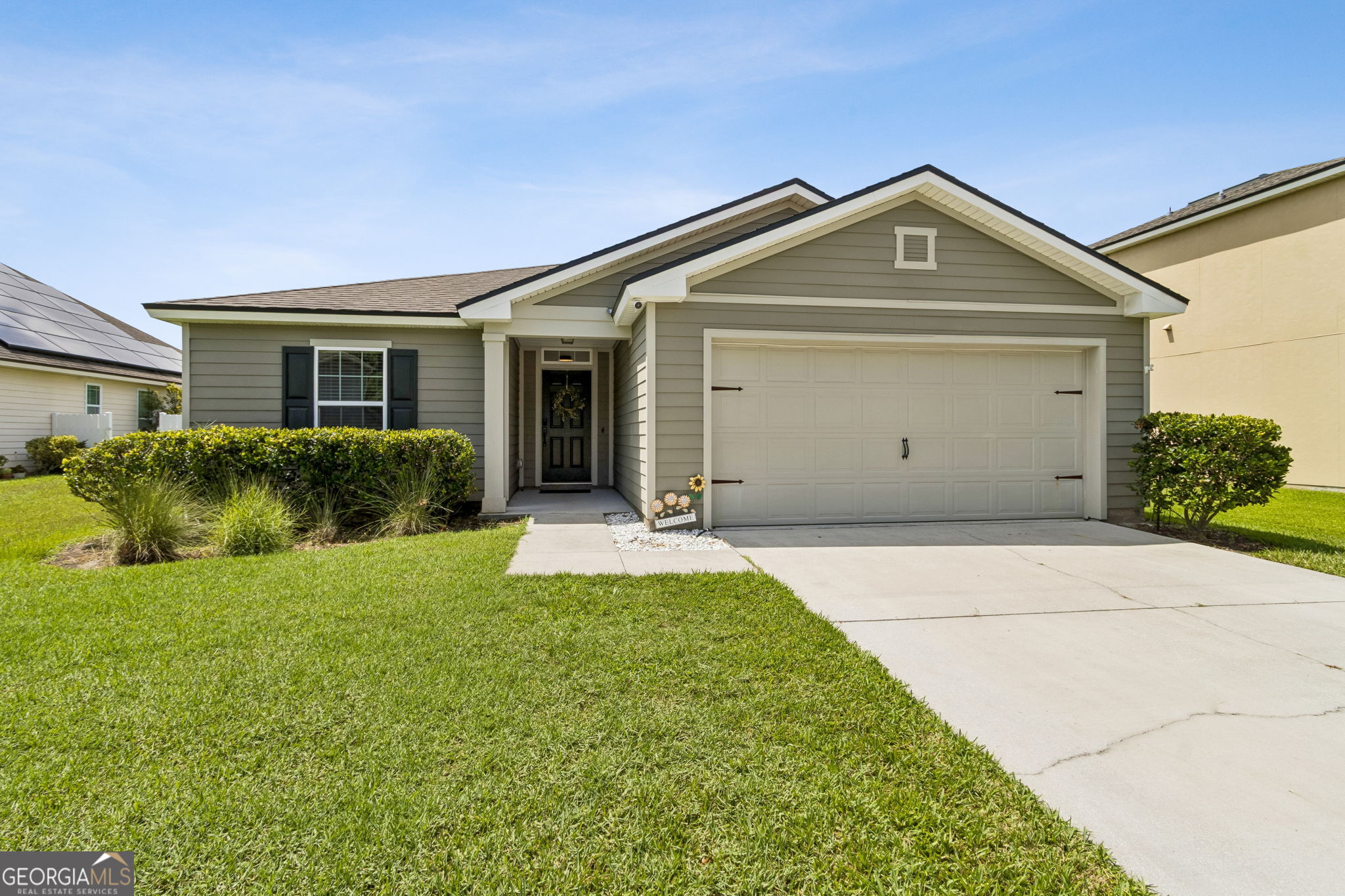 236 Waters Edge Drive Property Photo 1