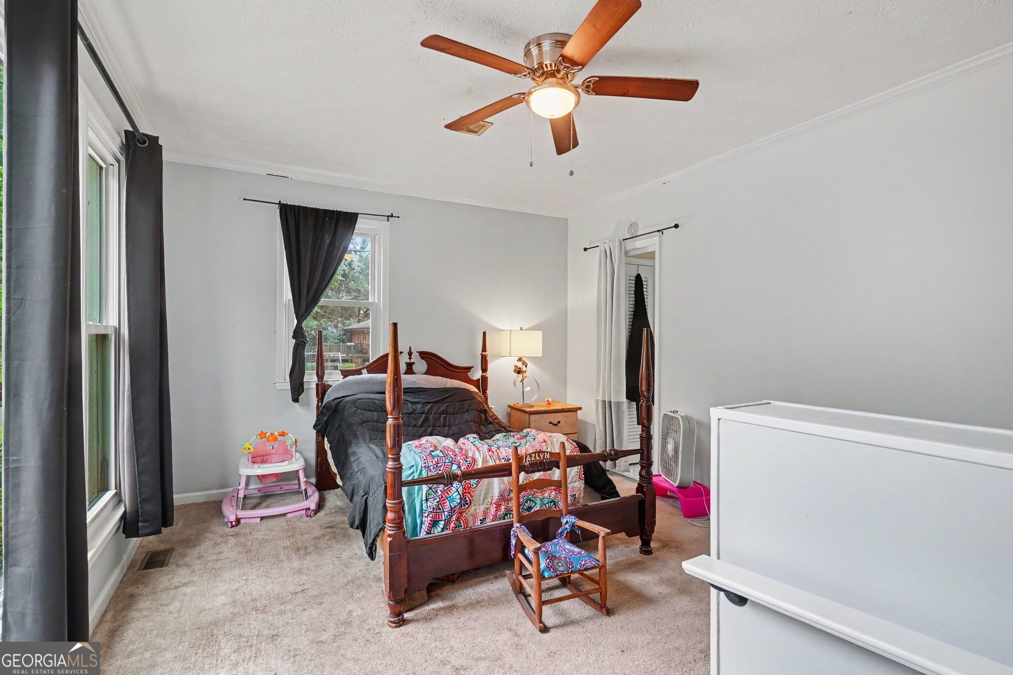 1019 E College Street Property Photo 37