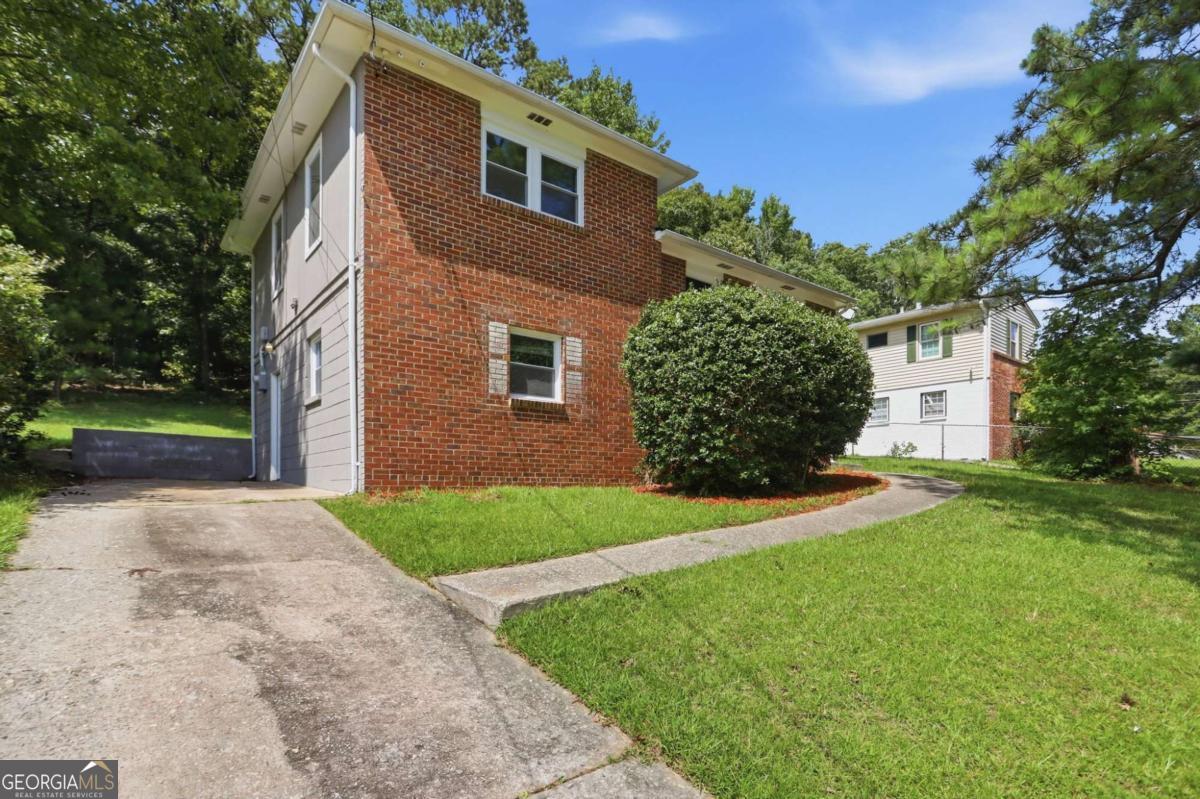 1000 Hutchens Road Se Property Photo 1