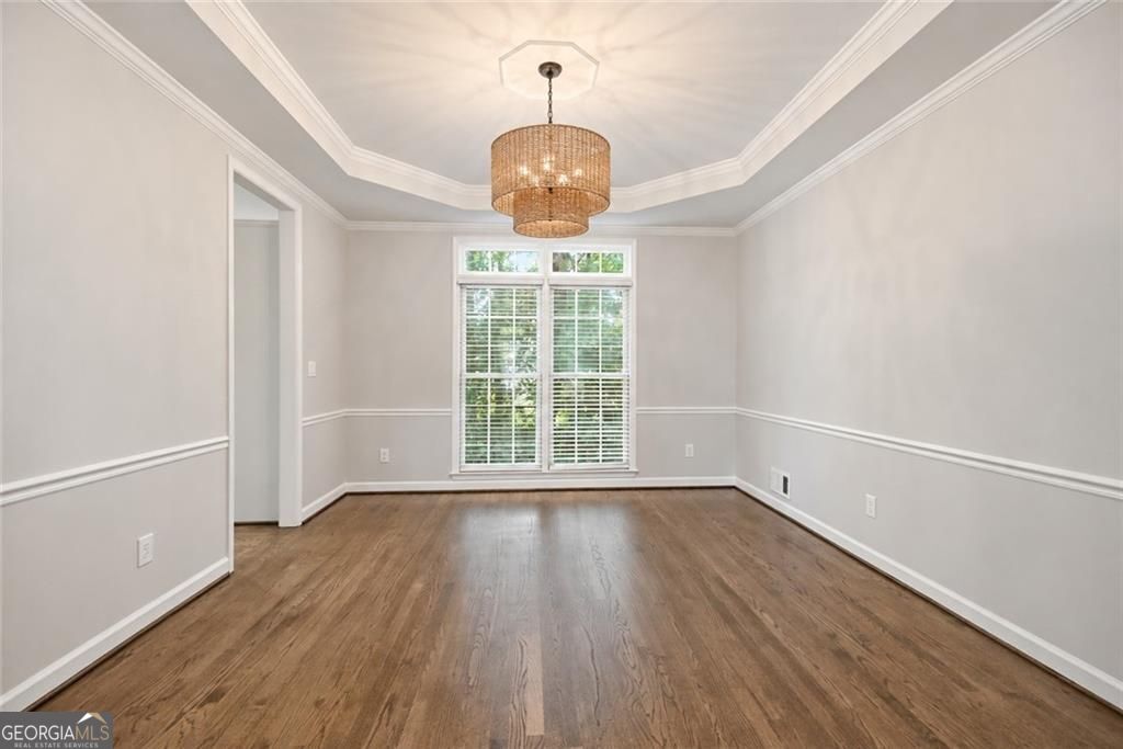 2046 Kinsmon Drive Property Photo 12