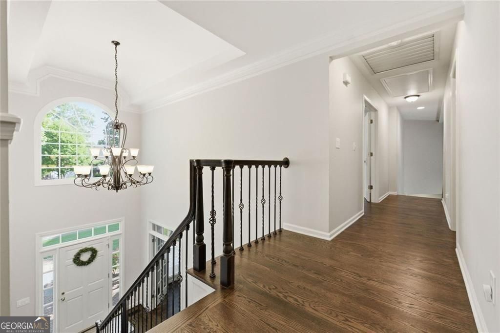 2046 Kinsmon Drive Property Photo 15